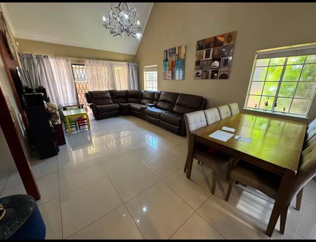 3 BEDROOM CLUSTER FOR SALE IN NORKEM PARK